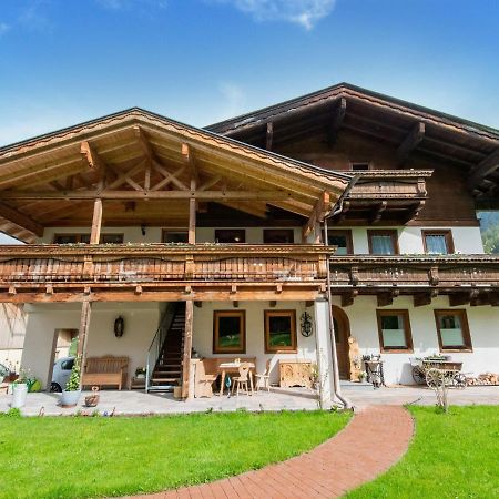 Apartment In Saalfelden Am Steinernen Meer Exterior foto