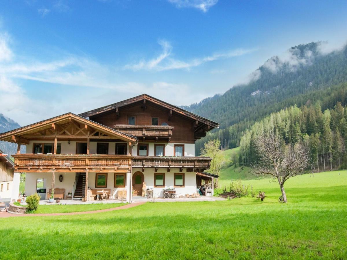 Apartment In Saalfelden Am Steinernen Meer Exterior foto